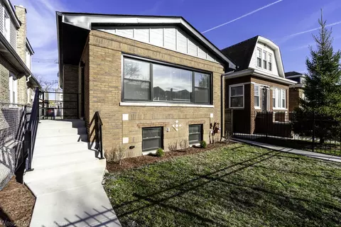 1047 N Saint Louis Ave, Chicago, IL 60651