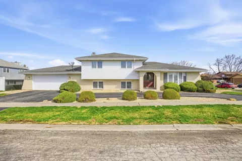 20152 Juniper Ave, Lynwood, IL 60411