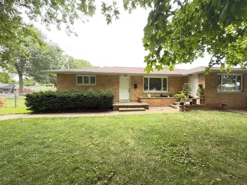 1805-1807 Jeanne St, Champaign, IL 61821