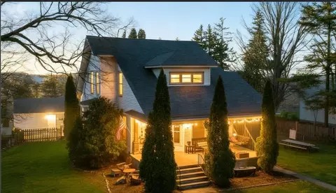 205 N Pine St, Waterman, IL 60556