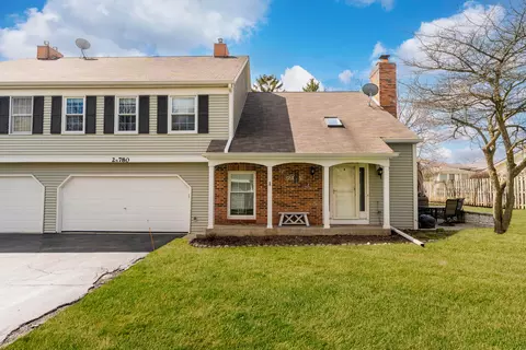 2 S780 Timber Dr, Warrenville, IL 60555