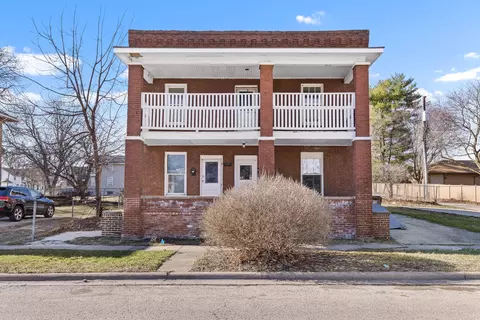 710 Kent St, Rockford, IL 61102