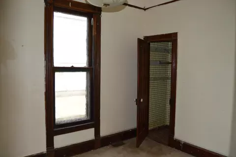 Bedroom - 916 W Front St, Bloomington, IL 61701 photo 2 of 2
