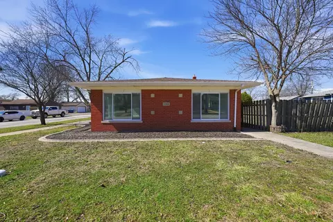 1344 Hirsch Ave, Calumet City, IL 60409