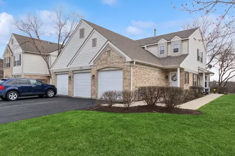 1979 Gary Ct #A, Schaumburg, IL 60193