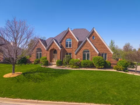 402 Northridge Ests, Normal, IL 61761