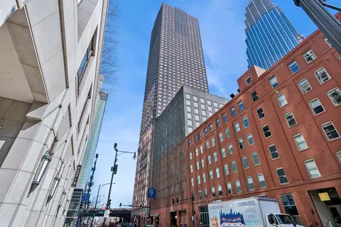 474 N Lake Shore Dr #5207, Chicago, IL 60611