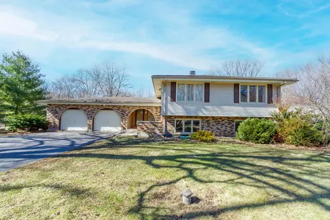 3 N046 Lakeview Ct, West Chicago, IL 60185