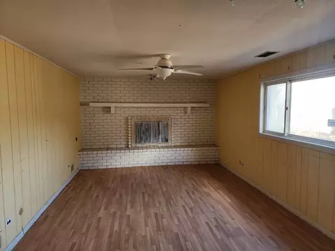 Living - 2736 178th St, Lansing, IL 60438 photo 4 of 5