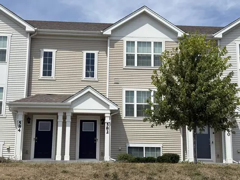 582 Spring Leaf Dr, Joliet, IL 60431