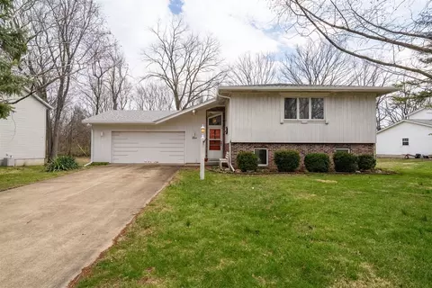 1204 Timber Ridge Ct, Normal, IL 61761