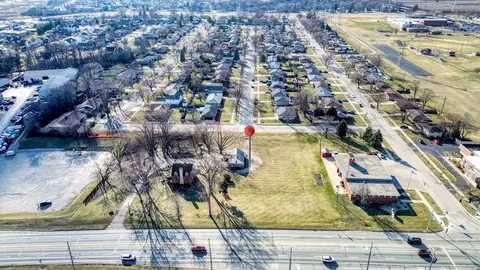 2213 Weber Rd S, Crest Hill, IL 60403