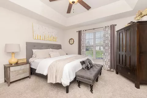 Bedroom - 6002 Jackpine Rd, Bloomington, IL 61705 photo 1 of 4