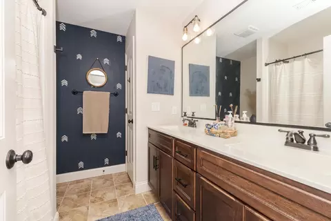 Bath - 6002 Jackpine Rd, Bloomington, IL 61705 photo 5 of 6