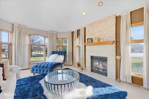 Living - 365 E Pine Meadow Ct, Morris, IL 60450 photo 1 of 6