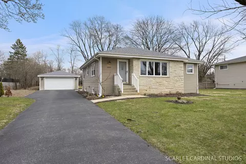1 S285 Myrtle Ave, Oakbrook Terrace, IL 60181
