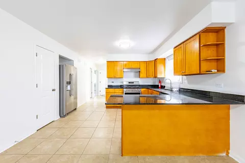 Kitchen - 16446 Spaulding Ave, Markham, IL 60428 photo 3 of 3