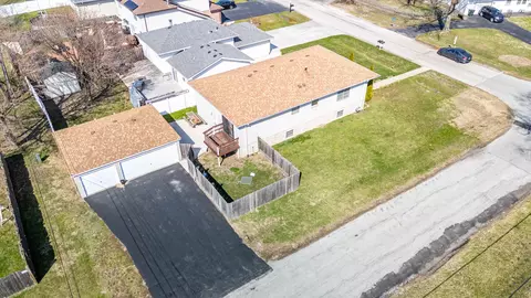 View/Area - 16446 Spaulding Ave, Markham, IL 60428 photo 3 of 8