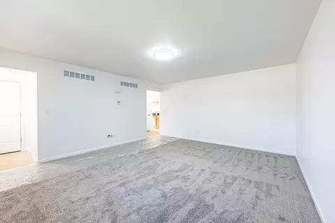 Living - 16446 Spaulding Ave, Markham, IL 60428 photo 1 of 4