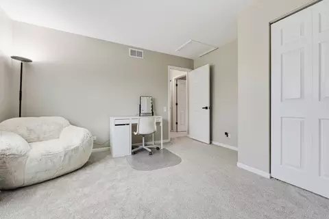 Bedroom - 1880 Gleneagle Cir, Elgin, IL 60123 photo 4 of 4