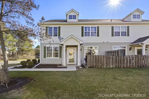 2578 Hillsboro Blvd #-, Aurora, IL 60503