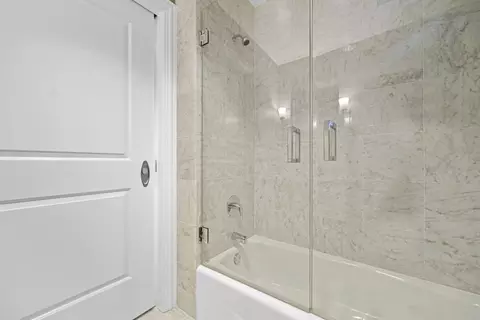 10 E Delaware Pl #18E, Chicago, IL 60611 photo 29