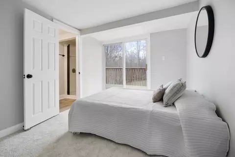 Bedroom - 38169 N 3rd Ave, Spring Grove, IL 60081 photo 4 of 6