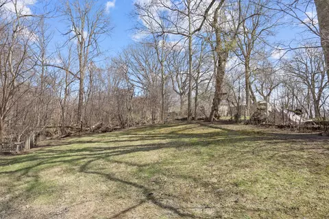 Exterior - 38169 N 3rd Ave, Spring Grove, IL 60081 photo 3 of 4