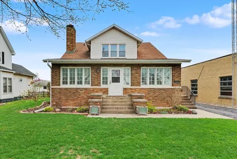 324 S Sangamon Ave, Gibson City, IL 60936