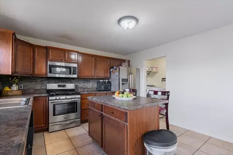 Kitchen - 2511 Grey Fox Trl, Bloomington, IL 61705 photo 2 of 2