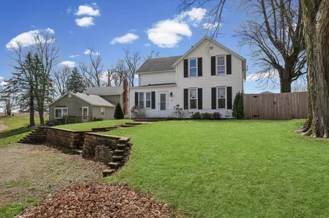 Exterior - 107 E Washington St, Congerville, IL 61729 photo 2 of 13