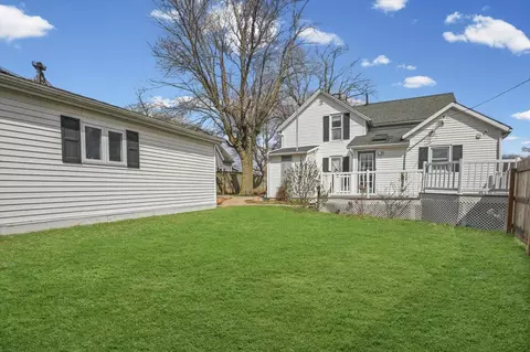 Exterior - 107 E Washington St, Congerville, IL 61729 photo 8 of 13