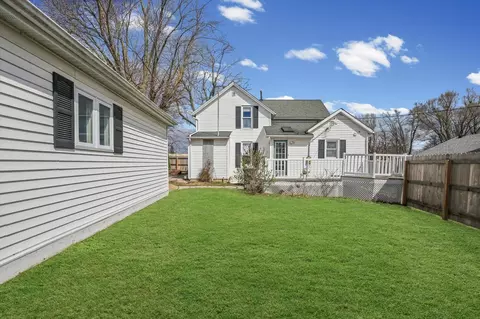 Exterior - 107 E Washington St, Congerville, IL 61729 photo 9 of 13