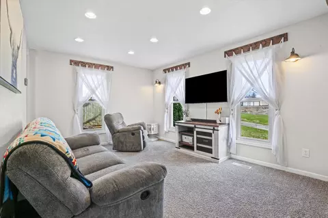 Living - 107 E Washington St, Congerville, IL 61729 photo 1 of 3