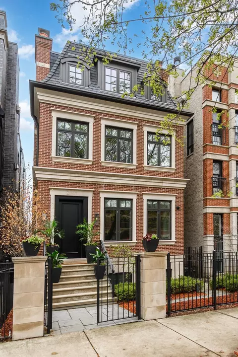 2047 N Bissell St, Chicago, IL 60614
