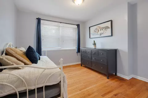 Bedroom - 703 Crestview Dr, Ingleside, IL 60041 photo 2 of 4