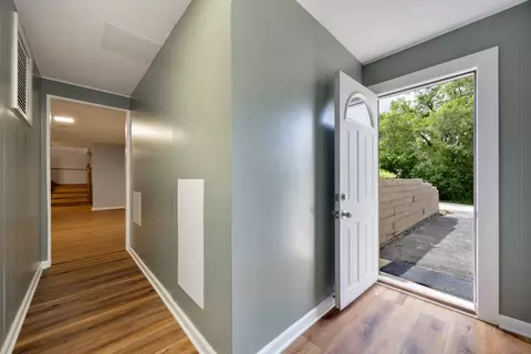 Entry Way - 703 Crestview Dr, Ingleside, IL 60041 photo 3 of 3