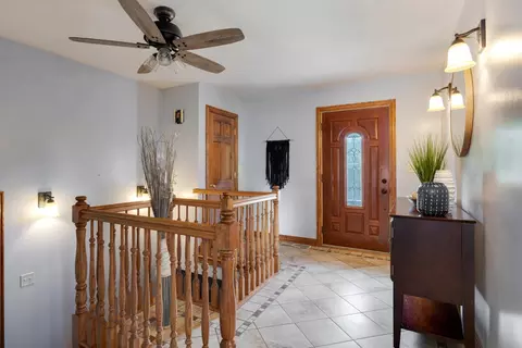 Entry Way - 703 Crestview Dr, Ingleside, IL 60041 photo 1 of 3