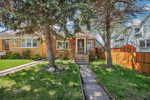 3832 N Oak Park Ave, Chicago, IL 60634