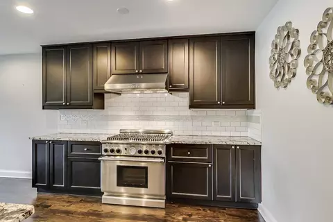 Kitchen - 2824 Central Rd, Glenview, IL 60025 photo 4 of 4