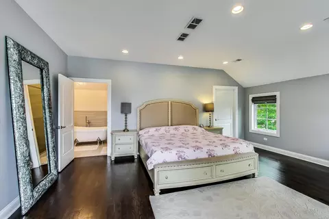 Bedroom - 2824 Central Rd, Glenview, IL 60025 photo 5 of 6