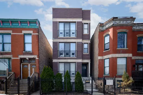 260 N California Ave #2, Chicago, IL 60612
