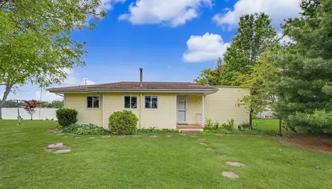 730 Bayshore Dr, Loda, IL 60948