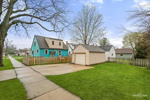 Exterior - 644 Columbia Ave, Elgin, IL 60120 photo 4 of 4