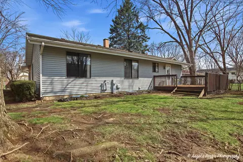 Exterior - 4911 W Bromley Dr, Mchenry, IL 60050 photo 5 of 5