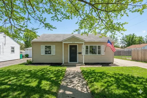 912 N Midland Ave, Joliet, IL 60435