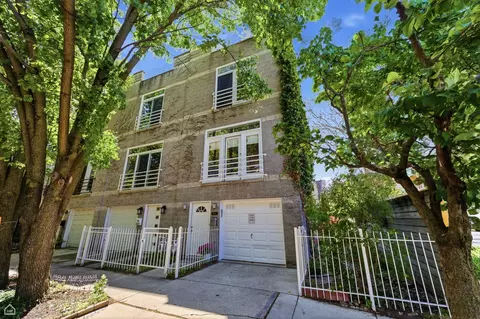 658 N Armour St, Chicago, IL 60642