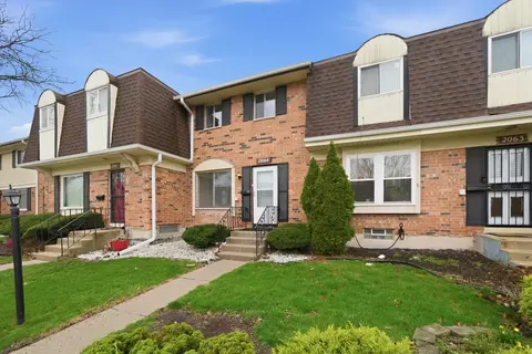 2064 Lioncrest Dr #2064, Richton Park, IL 60471