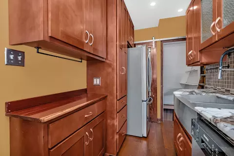 Kitchen - 6403 S Lorel Ave, Chicago, IL 60638 photo 2 of 3