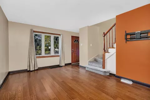 Living - 6403 S Lorel Ave, Chicago, IL 60638 photo 4 of 5